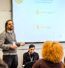 Parceria entre Abraji e Eficientes amplia a acessibilidade no 20º Congresso