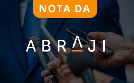 Abraji repudia ataques de Flávio Bolsonaro ao Intercept Brasil